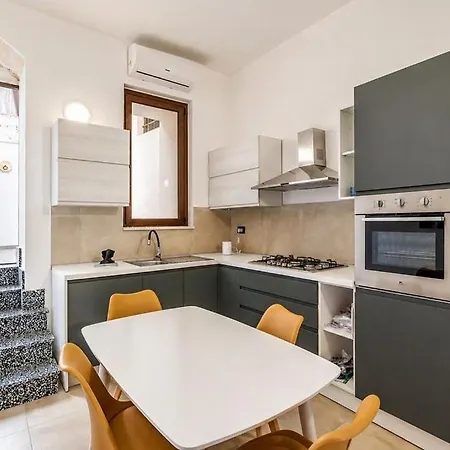 Apartment Leone Di Sicilia